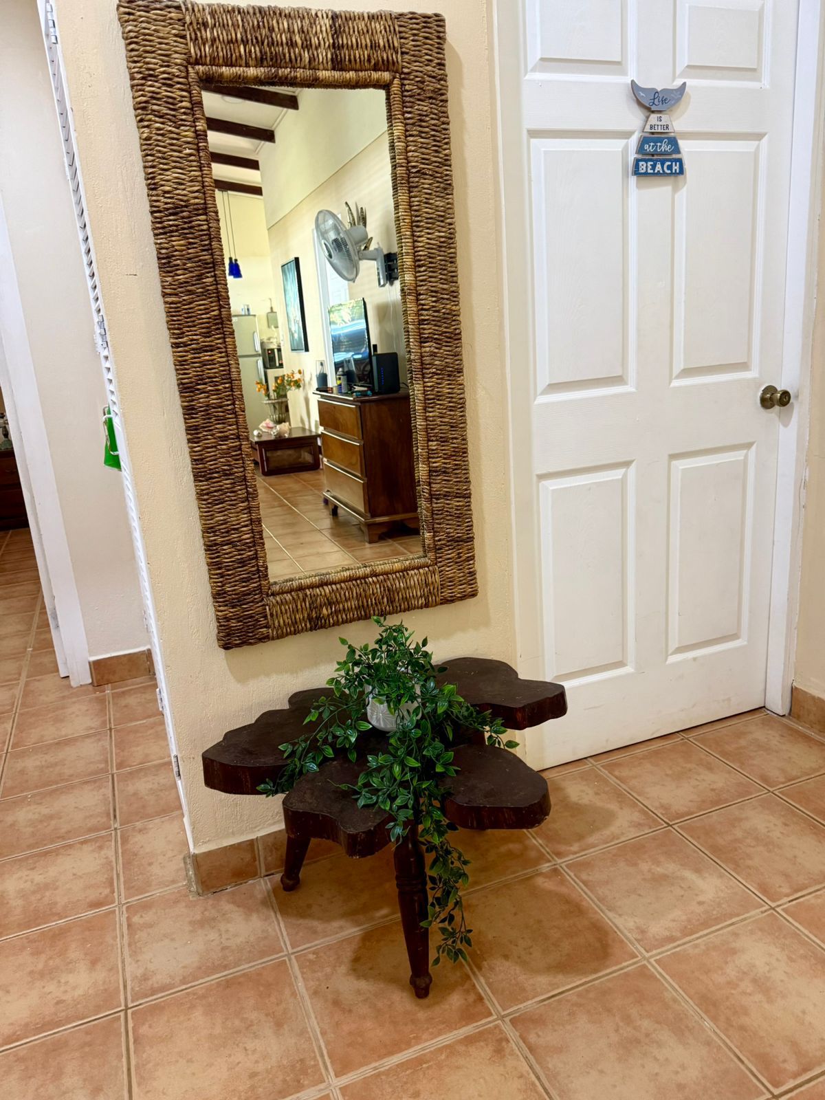Entryway mirror